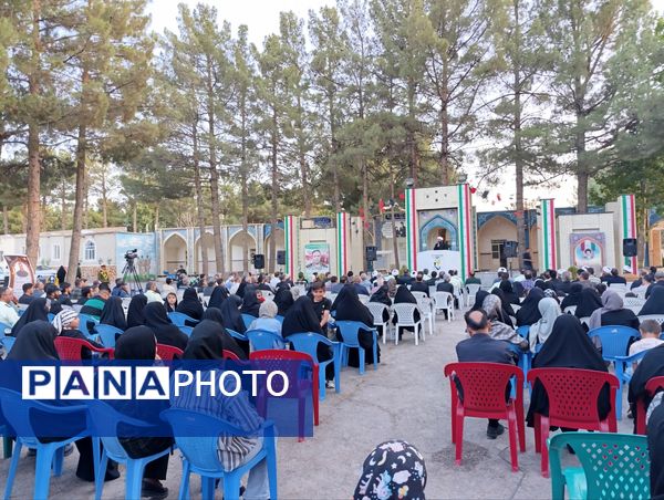 اولین سالگرد شهید محرم هادی میرآبادی بر سر مزارش برگزار شد  