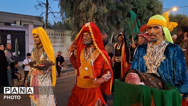 مراسم علَم کشی و کاروان نمادین اسرای کربلا در قم