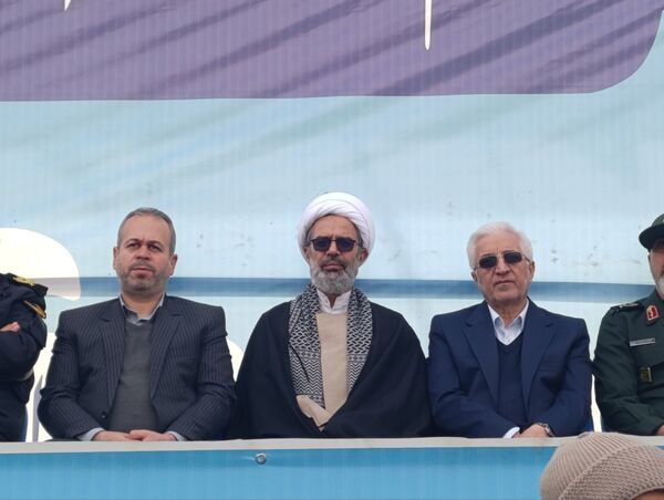 حضور چشمگیر مردم بجنورد در راهپیمایی ۲۲ بهمن