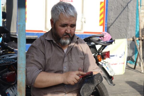 پای‌برهنه،در مسیر عشق