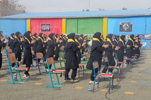  همایش «یاوران انقلاب» با محوریت نقش آفرینی دانش آموزان در گام دوم انقلاب
