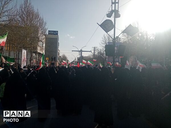 بیعت مردم ولایت مدار کاشمر با سومین رهبر انقلاب اسلامی 
