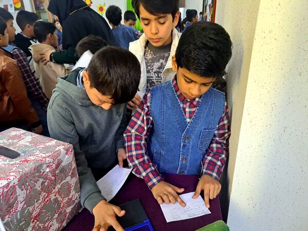 انتخابات شورای دانش‌آموزی در دبستان مبتکران ناحیه ۷