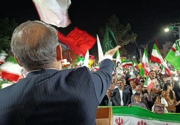 طنین خروش و خونخواهی مردم سرخس در شبی دیگر از شب‌های خروش