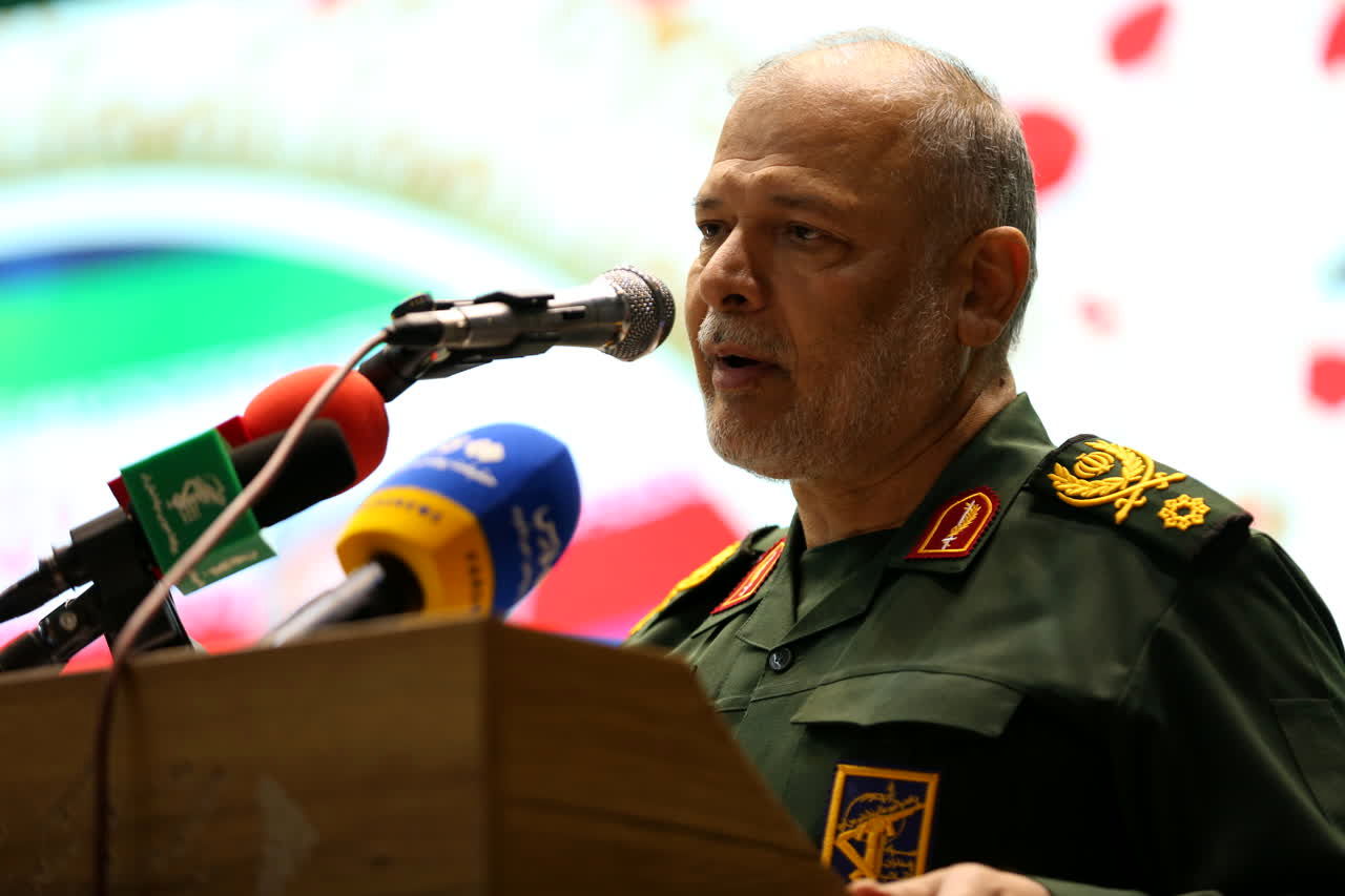 مراسم تکریم و معارفه فرمانده سپاه استان قم