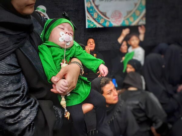 حماسه عشق و وفا در جمع شیر‌خوارگان حسینی