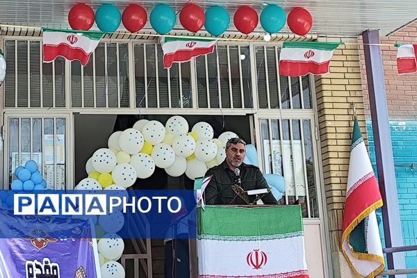 جشن شکوفه‌ها در مدرسه آیین روشن شهریار با حضور مدیریت آموزش و پرورش شهریار