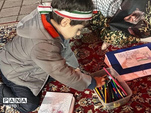 حضور کودکان در اجتماعات که میدان را خالی نمی کنند