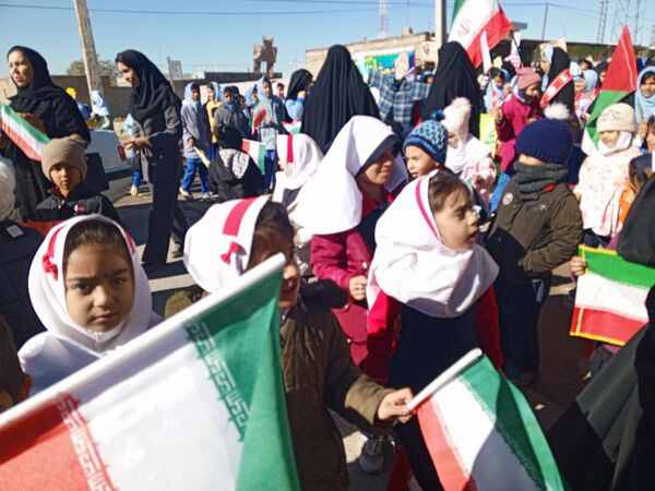 13 آبان غرور دانش‌آموزان ایرانی