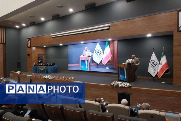 مراسم تقدیر از مشاورین و معاونین پرورشی مدارس ناحیه سه مشهد