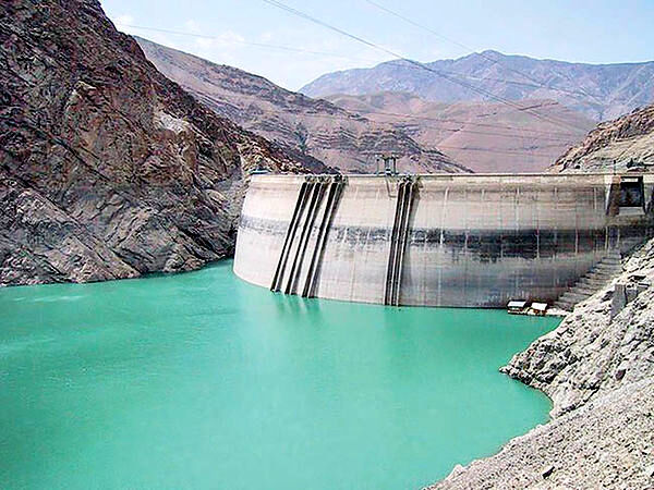 اختصاص حداقل سه درصد از منابع صندوق توسعه ملی جهت اجرای طرح‌های عمرانی آب و خاک