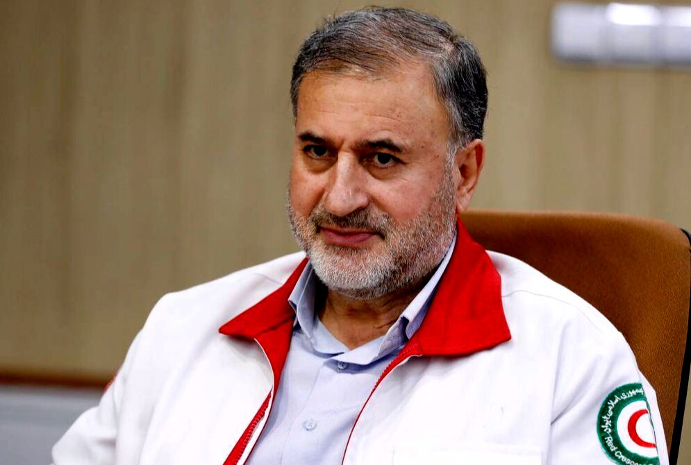 ۶۵ تیم واکنش سریع امداد و نجات هلال احمر در جستجو‌جوی بالگرد رئیس جمهور پای کار بودند