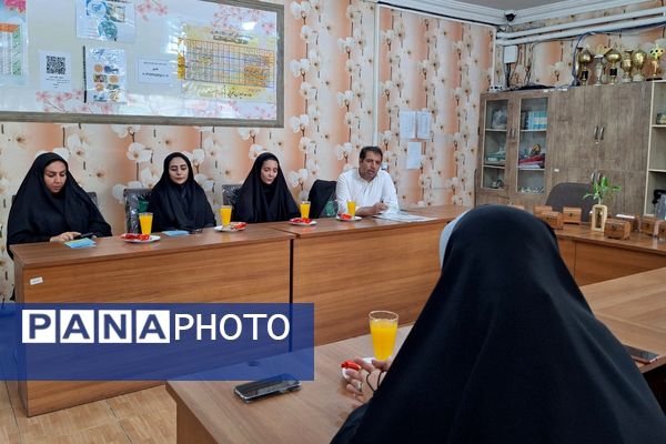  افتتاحیه‌ پایگاه تابستانی و برگزاری طرح حامی در مدرسه هدی ۱