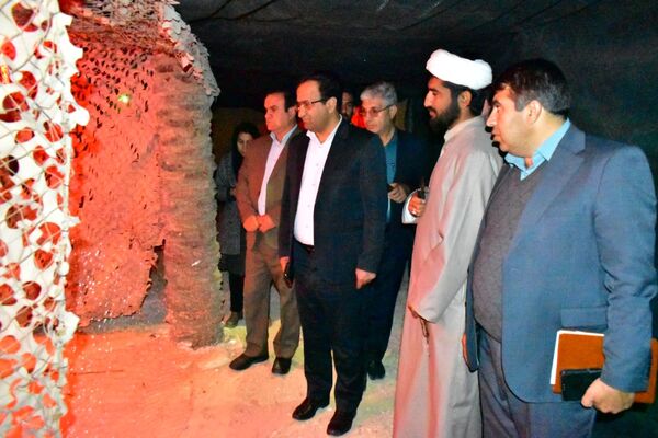 بازدید مسئولان از نمایشگاه «مهر مادری» در ورزشگاه یاسوج