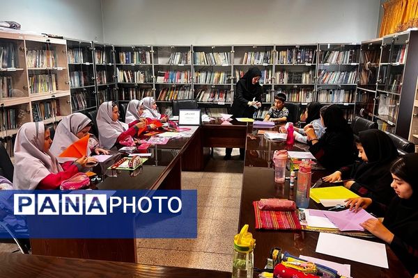 کارگاه «خلاقیت و شادی با اوریگامی» در پژوهش‌سرای دانش‌آموزی کاوش کهریزک 