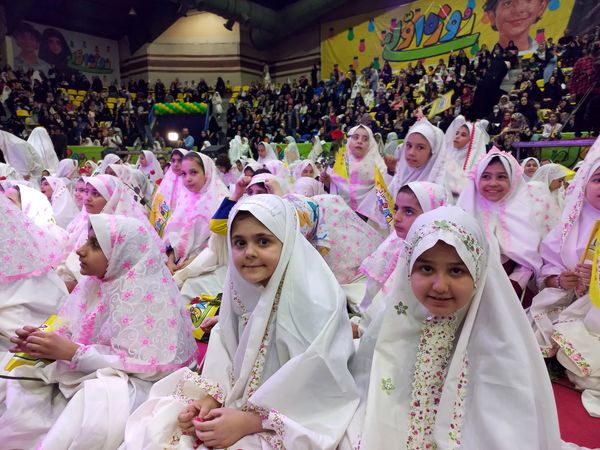 اجتماع بزرگ «روزه اولی‌ها» در ورزشگاه شهید‌شیرودی 