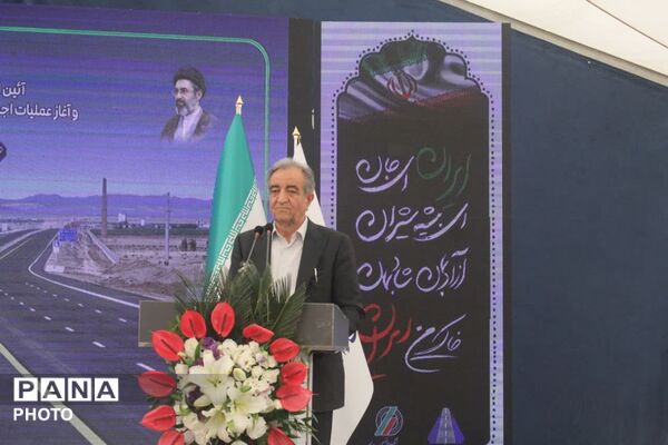 افتتاح ۱۲ کیلومتر از آزادراه کمربندی غربی قم با حضور وزیر راه و شهرسازی