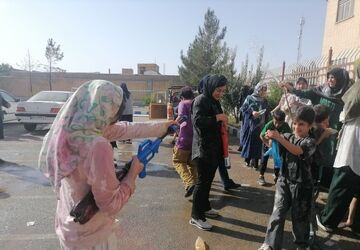 فستیوال رنگ و آب با ایجاد رابطه موثر مادر فرزندی