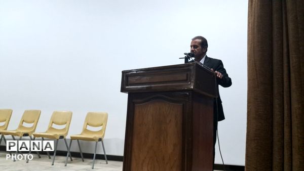 تئاتر کیف صورتی در شهرستان سراب 