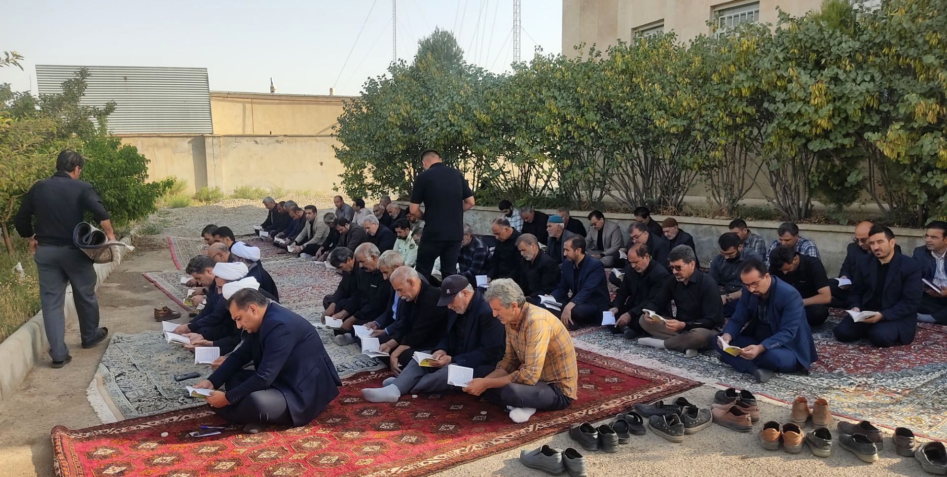 مراسم قرائت زیارت عاشورا در تیتکانلو