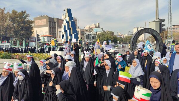 راهپیمایی یوم الله 13 آبان در مشهد مقدس 