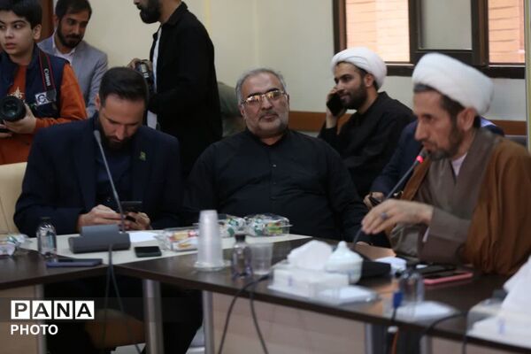 نشست خبری تشریح برنامه‌های دهه کرامت در قم
