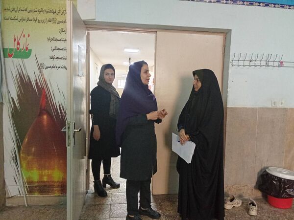 بازدید مسئولان وزارتی آموزش و پرورش شهرستان‌های تهران از مدرسه شهید رجایی شهر قدس 