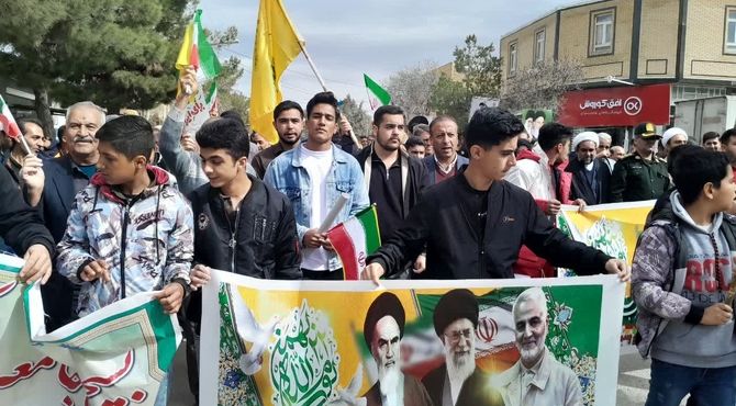 ولایت‌مداری دانش‌آموزان سرچهان در 22 بهمن