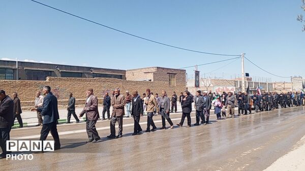 مردم شهر تیتکانلو در سوگ چهلمین روز شهادت رهبر معظم انقلاب
