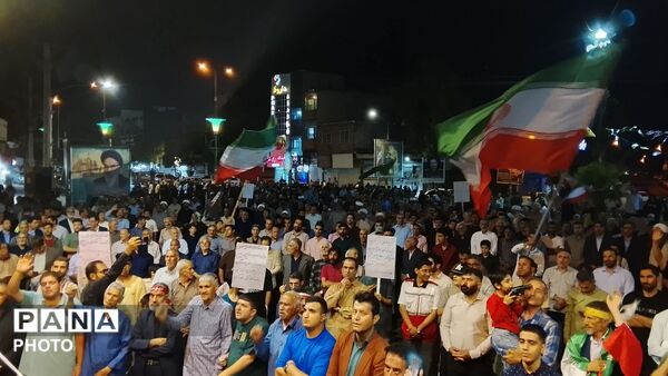 حضور مردم شریف کوهدشت در یکصدمین شب از شب های مقاومت ‌