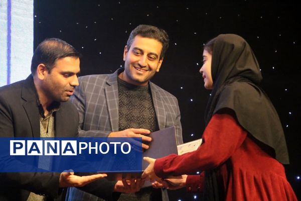 اختتامیه مرحله استانی بیست و ششمین جشنواره قصه‌گویی یزد 