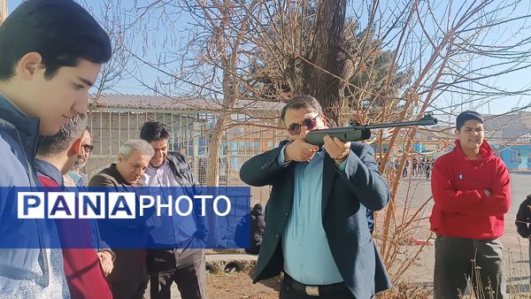برگزاری مسابقات تیراندازی ویژه دبیران به مناسبت دهه فجر در نیشابور