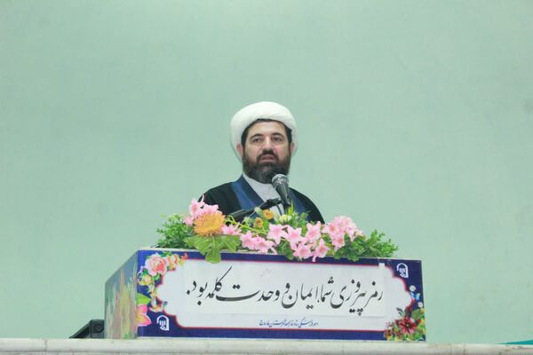  نماز عبادی، سیاسی جمعه با رنگ و بوی دهه فجر در فاروج