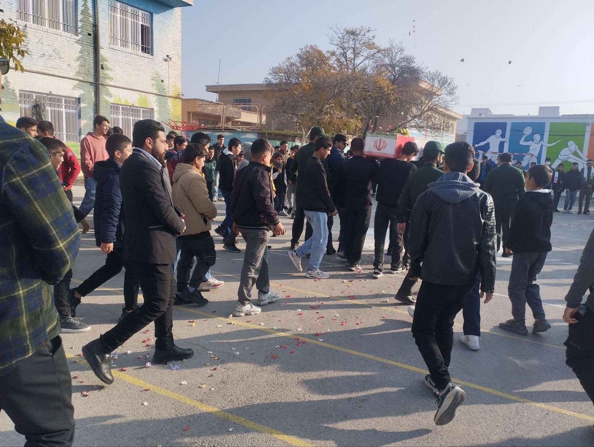 مدرسه فرزانگان شهرستان شیروان، میزبان شهدای گمنام
