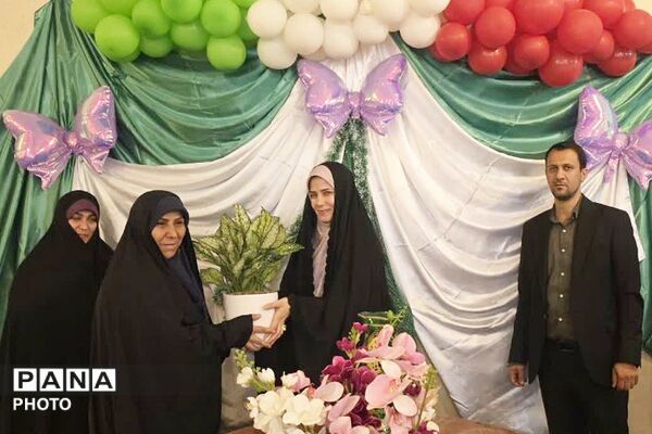 تقدیر و سپاس از معلمان نور و کلامِ خدا