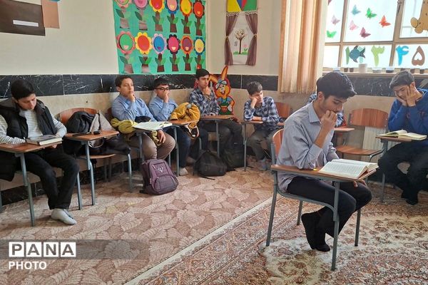 مسابقات قرآن، عترت و نماز دانش آموزان دختر و پسر ناحیه یک شهرری