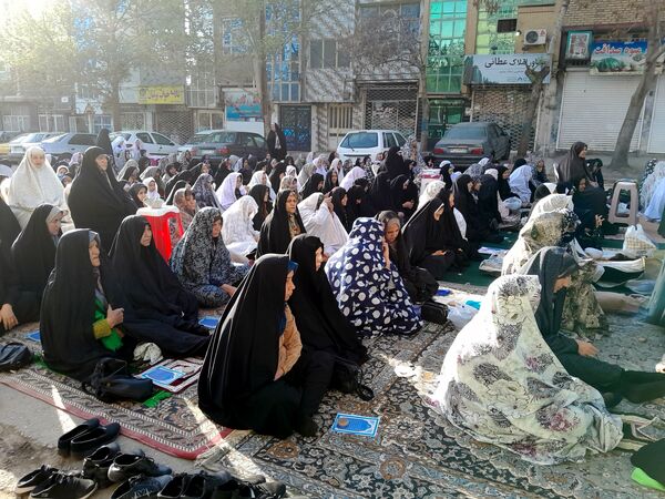 برگزاری نماز عید سعید فطر در منطقه شهید اصلانی مشهد