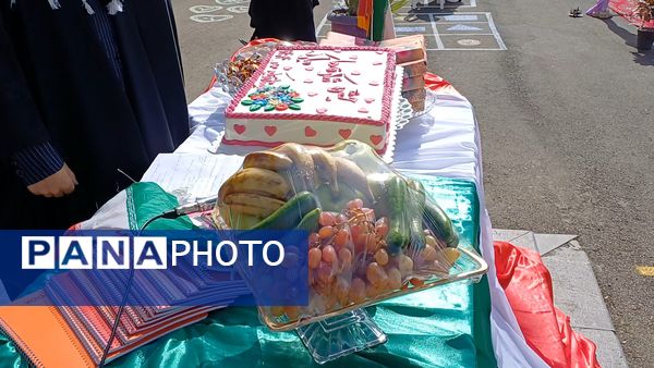 آیین جشن شکوفه‌ها در دبستان زکیه شیروان