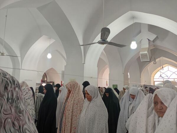 نماز جمعه در مسجد جامع شهرستان خلیل‌آباد