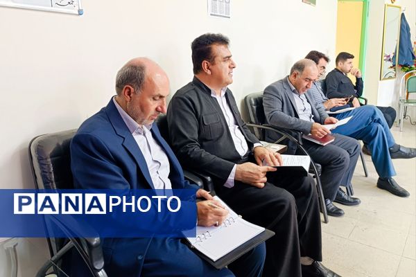 حضور معاون پرورشی و فرهنگی اداره‌کل آموزش و پرورش در جوانرود