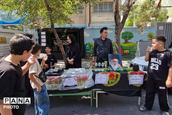 برپایی موکب توسط مدارس ناحیه دو شهرری به مناسبت اربعین حسینی 