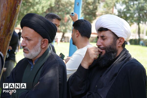 تجمع باشکوه مردم لردگان از گلزار شهدا تا مزار شهدای گمنام چشمه‌برم 
