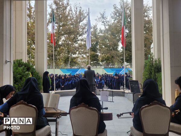نمایشگاه هویت ایرانی در دبیرستان مصلی نژاد حضرت زهرا (س)