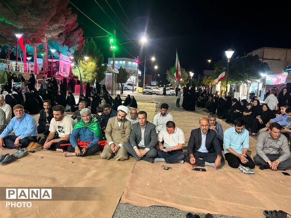 شکوفایی درحریمِ عشق؛ جشنِ فرشته‌ها در میدانِ نجفیه زاوه