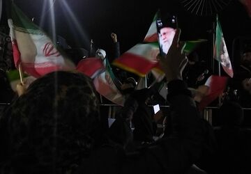 حسینیه امام ، میعادگاه عاشقان وطن