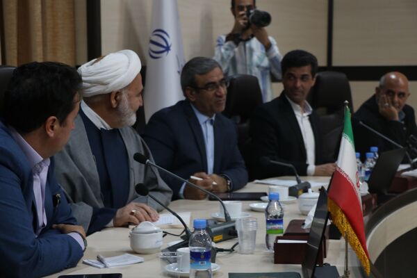 هنرمندان استان خراسان رضوی با استاندار خراسان رضوی دیدار کردند 