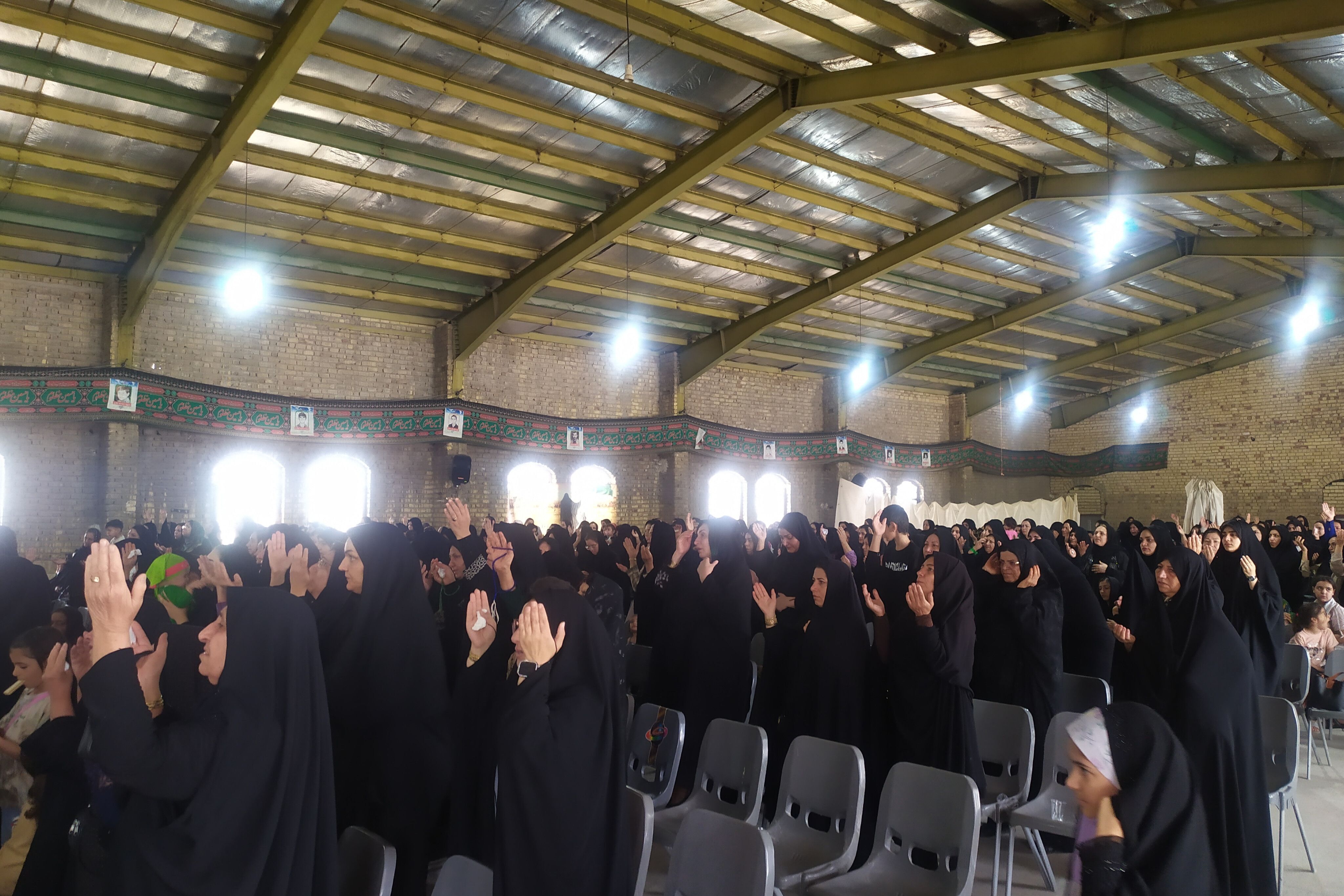 همایش شیرخوارگان حسینی در شهر لپویی
