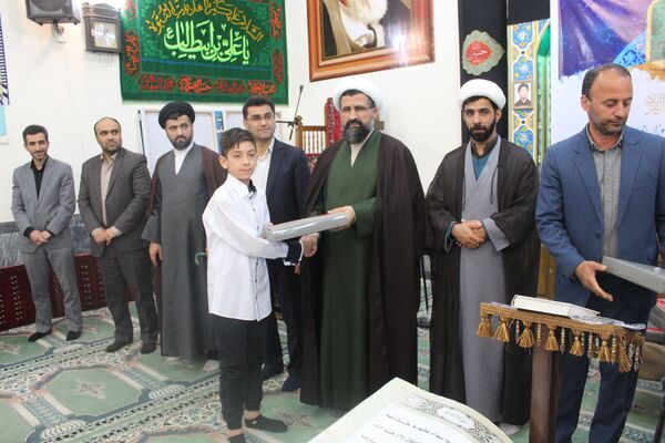 محفل قرآنی دانش آموزان در گلوگاه