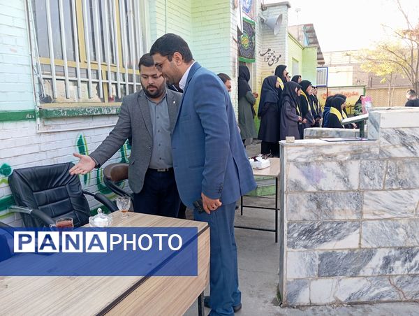 بزرگداشت هفته بسیج در دبیرستان حاج تقی نجفی نیشابور 