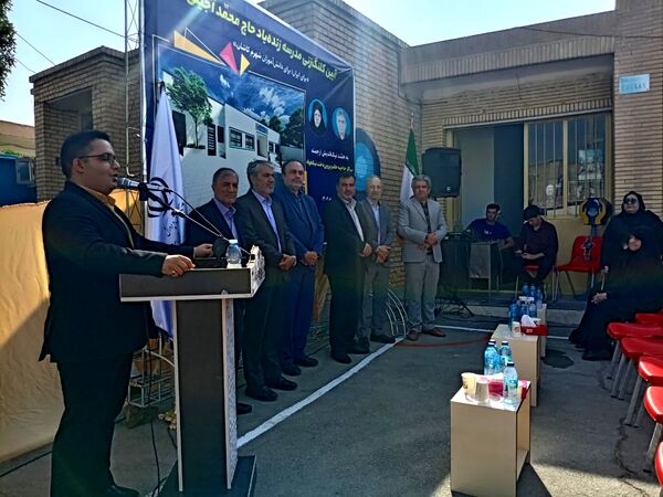 آیین کلنگ‌زنی مدرسه زنده‌یاد حاج محمد آجیلی در کاشان
